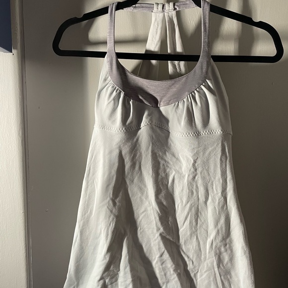 Soft colour lululemon sport wear - Picture 3 of 4